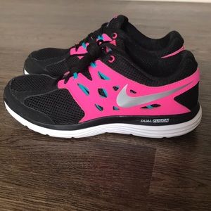 Nike Dual Fusion Lite